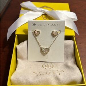 Kendra Scott SET necklace & earrings Ari gold w/drusy white iridescent heart